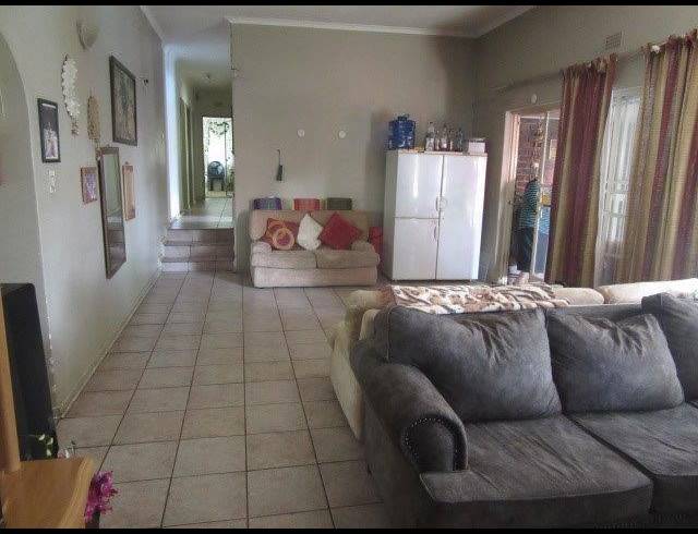 3 BEDROOM HOUSE FOR SALE IN SAFARI GARDENS